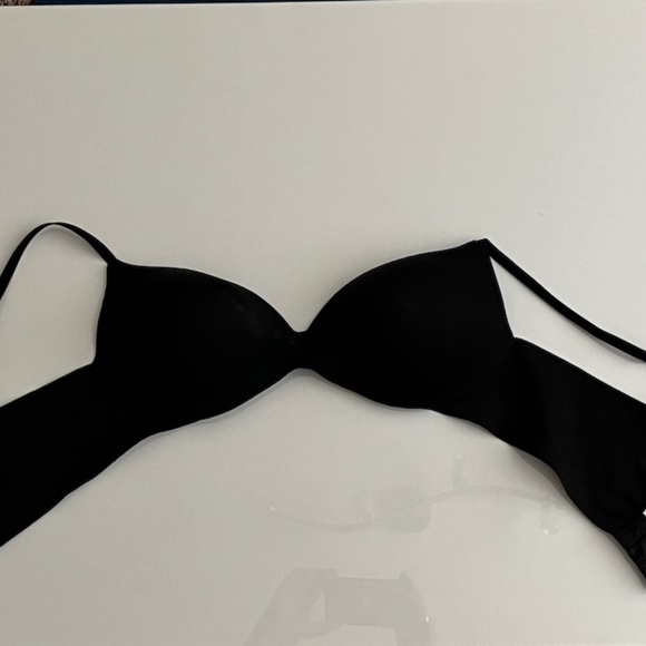 Maidenform Black Bra Size Medium - Picture 4 of 7